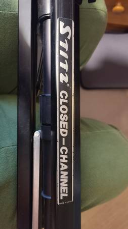 Stitz Camera Tripod 1