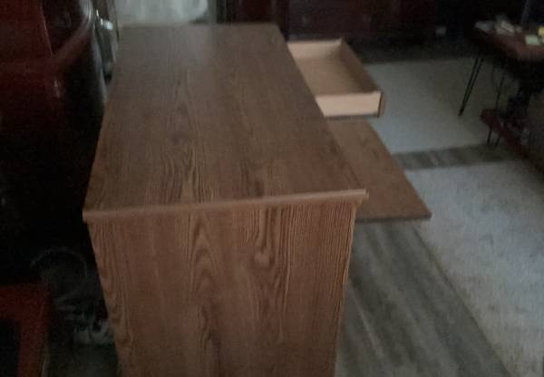 Computer desk 1