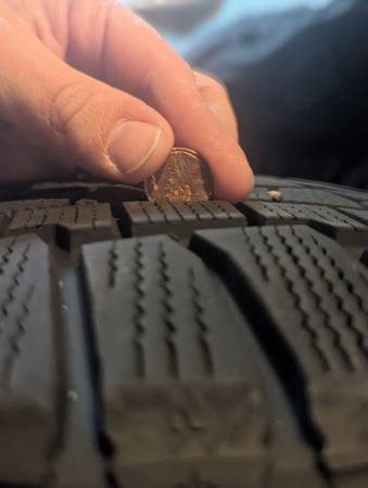 Cooper Discover True North Winter Tires 245/55R18 103H 1