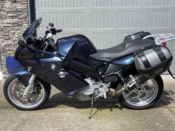 2009 BMW F800ST Midnight Blue