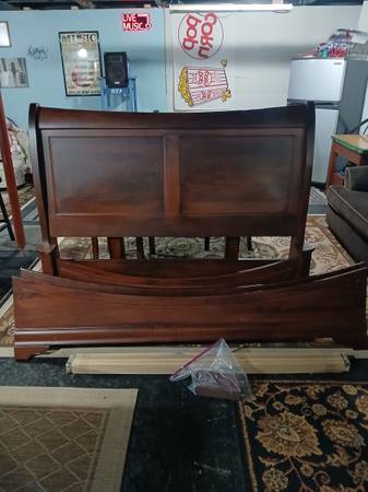 Sleigh bed complete frame 1