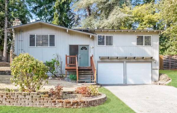 $1,775 / 3br - 1540ft2 - Charming Mid-Century 3-Bed, 2-Bath Home Near Puget Sound (Federal Way)63934548517763120