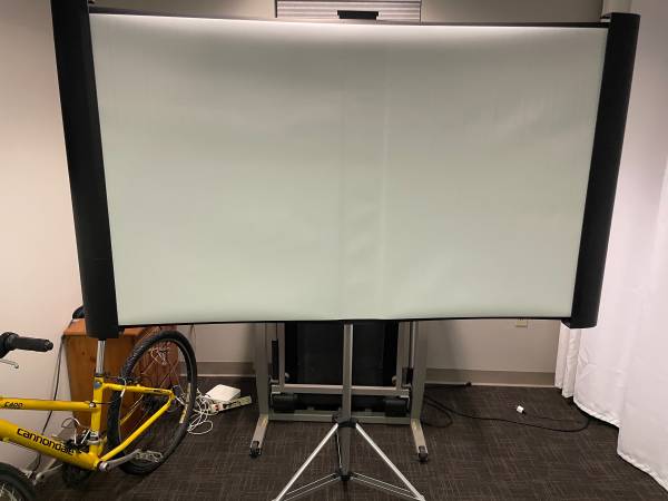 Duet portable video screen 1