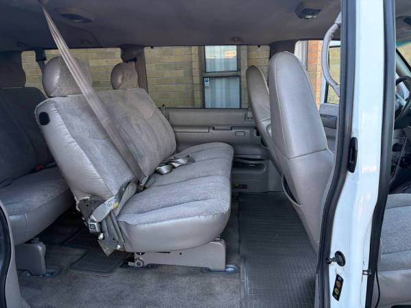 2003 GMC Safari - PASSENGER - Photo 13