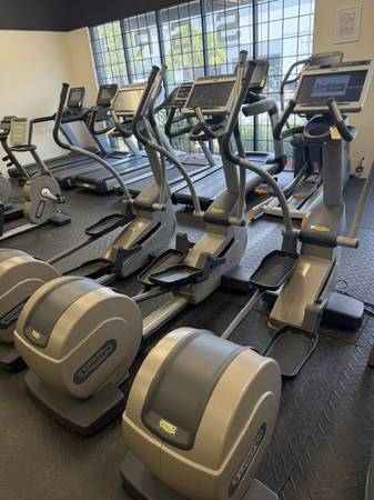 Technogym Elliptical with Visio Web console 1