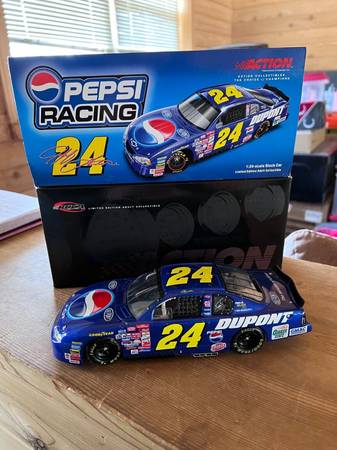 Jeff Gordon 1/24 Dupont/Pepsi 2001 monte carlo clear window bank 1