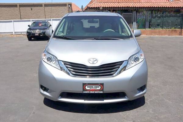 2012 Toyota Sienna LE 8-Passenger 1-Owner Clean Carfax CA Vehicle - $13,995 (santa cruz)63473011102849121