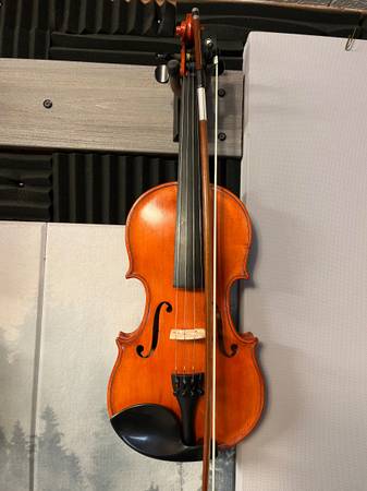 Refurbished E. R. Pfretzschner 4/4 violin 1