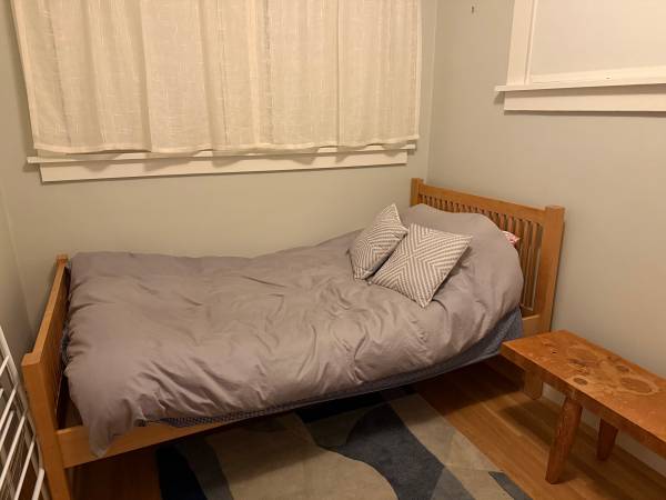 Twin bed with mattress 1