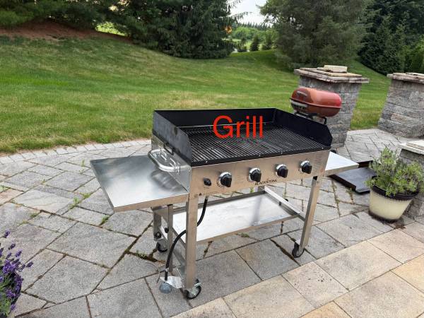 Blackstone Grill and Griddle 1