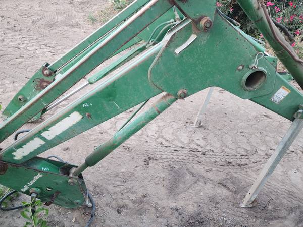 John deere front loader and bucket attachment 2750 2755 2640  tractor 1
