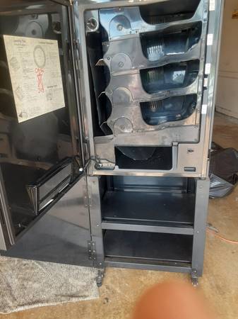 Skybox Drink Machine - $200 (Memphis)62970101840259122
