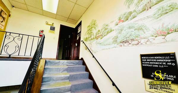 $425 Office Space In Derry 250SF for $425 (Derry)63931659792387124