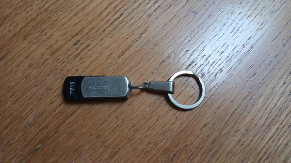 500M USB Flash Drive Keychain 1