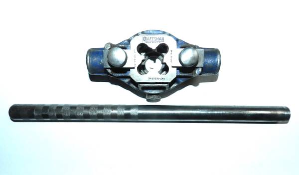 Vintage Craftsman Pipe Threader with 1/2-14 NPT Die & Pipe Insert 1