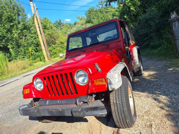 Parting Out 2001 Jeep Wrangler TJ (1997-2006) 1
