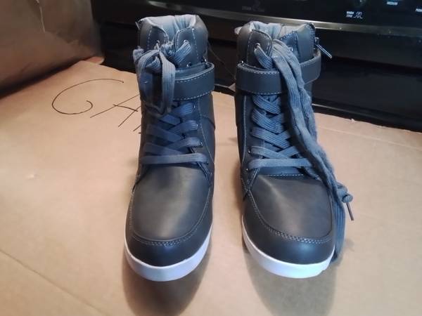 Hidden Wedge Sneakers Size 9 New with tags 1