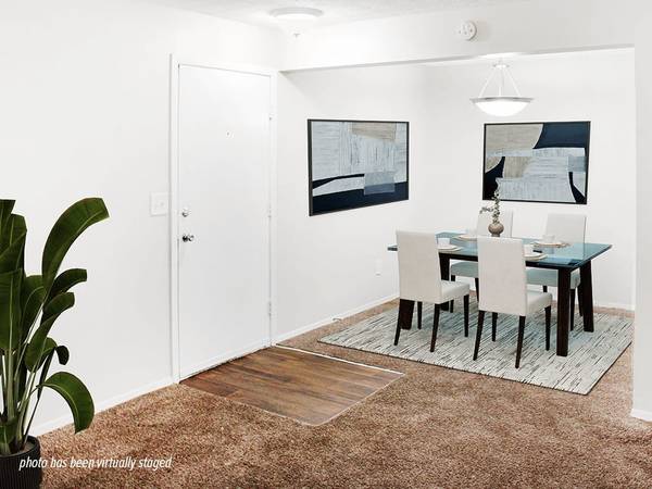 NO APP/ADMIN FEES! 2 bed/1.5 bath apartment 1