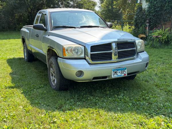 2006 RAM Dakota SLT Extended - Photo 2