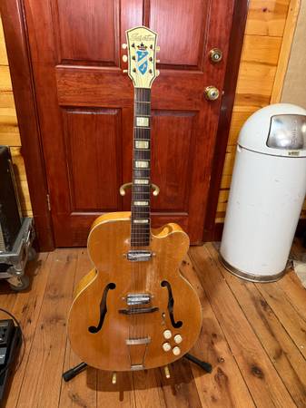 Silvertone L-4 1