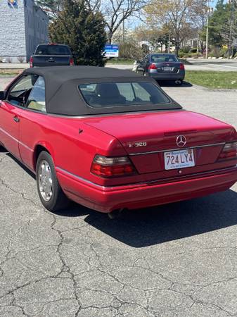 1994 Mercedes E320 Convertible - $11,500 (South Shore)63623667286017124