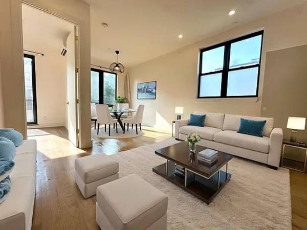 $2,800 / 2br - 850ft2 - PISO SUNO DE 2 DORMITORIOS/1.5 BAÑOS EN FLATBUSH (Brooklyn)63827267485953120