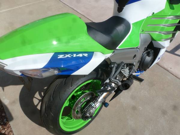 いつか（2024） 2024 Kawasaki Ninja ZX-4R ABS 1 Owner, 3909 Miles