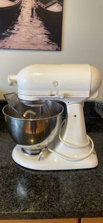 Kitchen aid and attachments 1