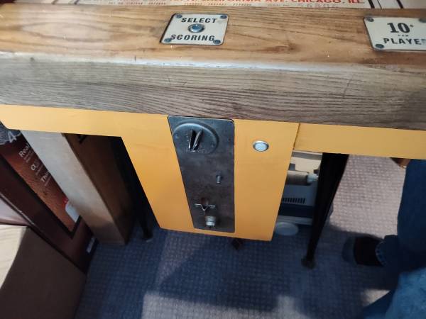 Antique bowling game 1