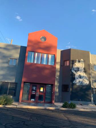 FURNISHED OFFICE SUITES Counseling/Law-Utilities Inc Shower & Kitchen 1