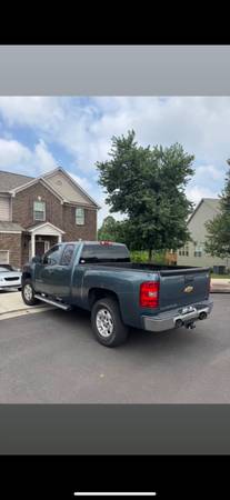 2013 Chevy Silverado Crew Cab • LT - $10,500 (Braselton)63621042542339123
