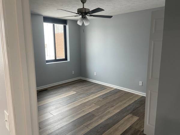 $800.00 / 2br - Brushmore Flats Apt 264018297494531124
