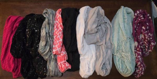 Scarf lot 1