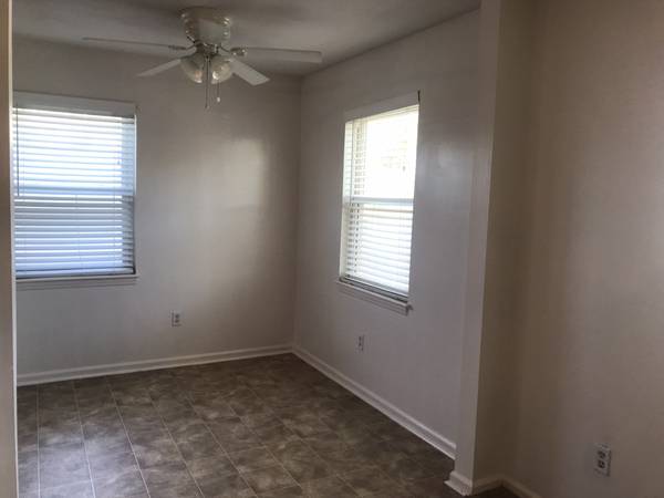 $1,170 / 2hab - 900ft2 - Cedar Bluff/ 2 hab 1 baño JOYA ESCONDIDA.. ¡SOLICITA AHORA! (Hanahan)64015947864705123
