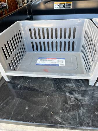 ***STACKABLE TRAYS*** 1