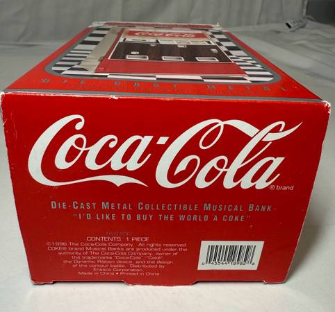 Vintage Collectible Coca-Cola Vending Machine Musical Bank