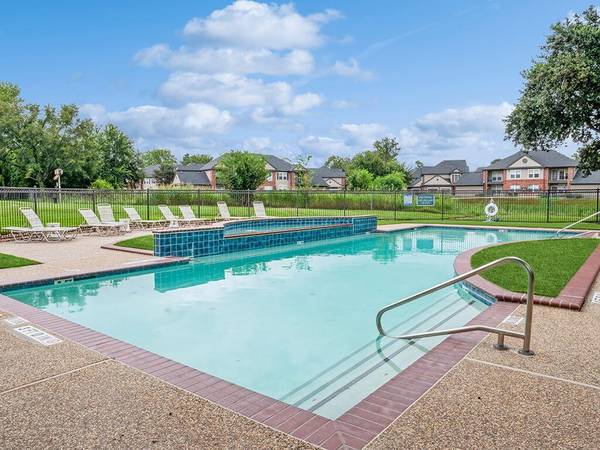 $1,370 / 2br - 938ft2 - Located in the Conroe Independent School District, Clubhouse (CONROE)63906679016195120