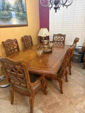 Dining table set 1