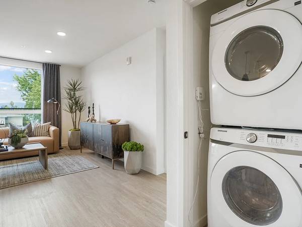 $550 / 2 habitaciones - 🔑 Oferta elegante de compañero de cuarto — Acogedor y cómodo apartamento @@ (𝗠𝗶𝗮𝗺𝗶, 𝗙𝗟)63379589664899121