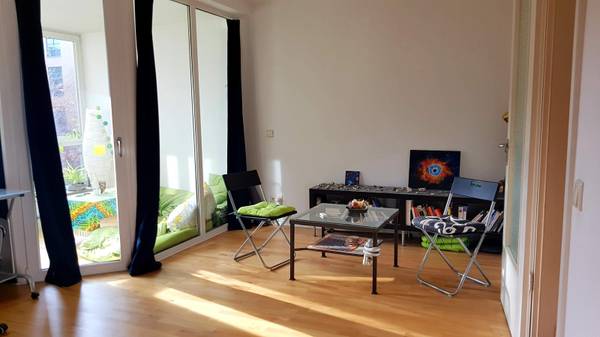 Bright 2BR Apartment in Mitte 1