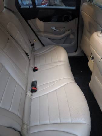 2017 Mercedes Benz - GLC 300 for sale - $15,000 (Coral Springs)63479388760451122