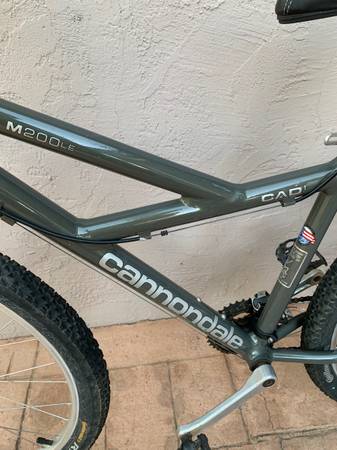 CANNONDALE CAD 1 ME200LE BICICLETA DE MONTAÑA DE 21 VELOCIDADES 16"/41 CM - $300 (LOS GATOS)63471436385921124
