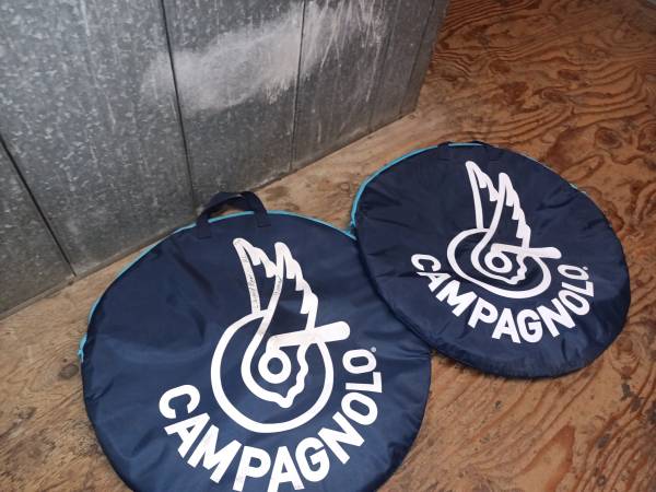 CAMPAGNOLO BIKE TIRES W/STORAGE BAG 1