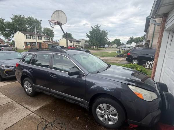 2013 Subaru Outback 1