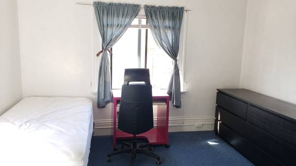 $1,250 / 1br - 132ft2 - Fully furnished room.  All utilities included.  Close to UCB Campus (berkeley)63657981965441122