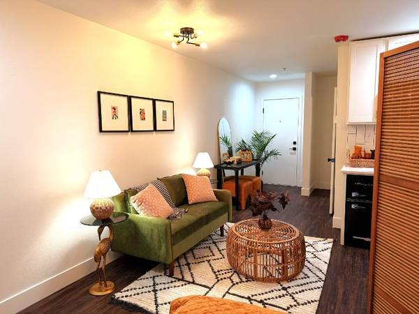 Upgrade Your Lifestyle 💫 New Studios + Pool Access + 3 MONTHS