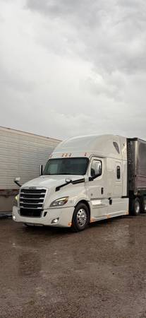 2019 Freightliner Evolution 1