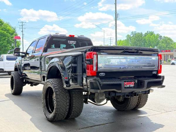 2023 Ford F-450 Super Duty - Photo 5
