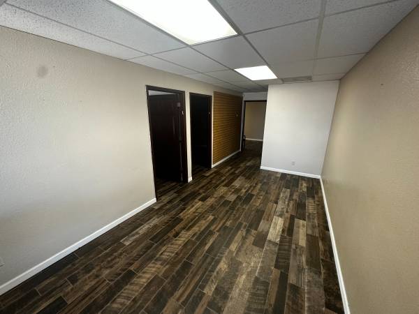 $765 / 600ft2 - SUITE APROBADA POR CONCESIONARIO DE AUTOS EN GLENDALE (43RD AVE & PEORIA)63623922914435122