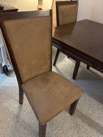 Dining room table and four chairs 1